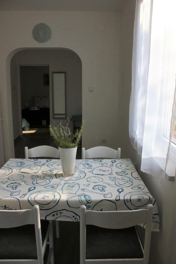 Apartments Olea Pinezići Buitenkant foto